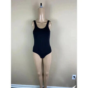 3/$25 Bundle of 3 Women's Jersey Tee shirt-size M